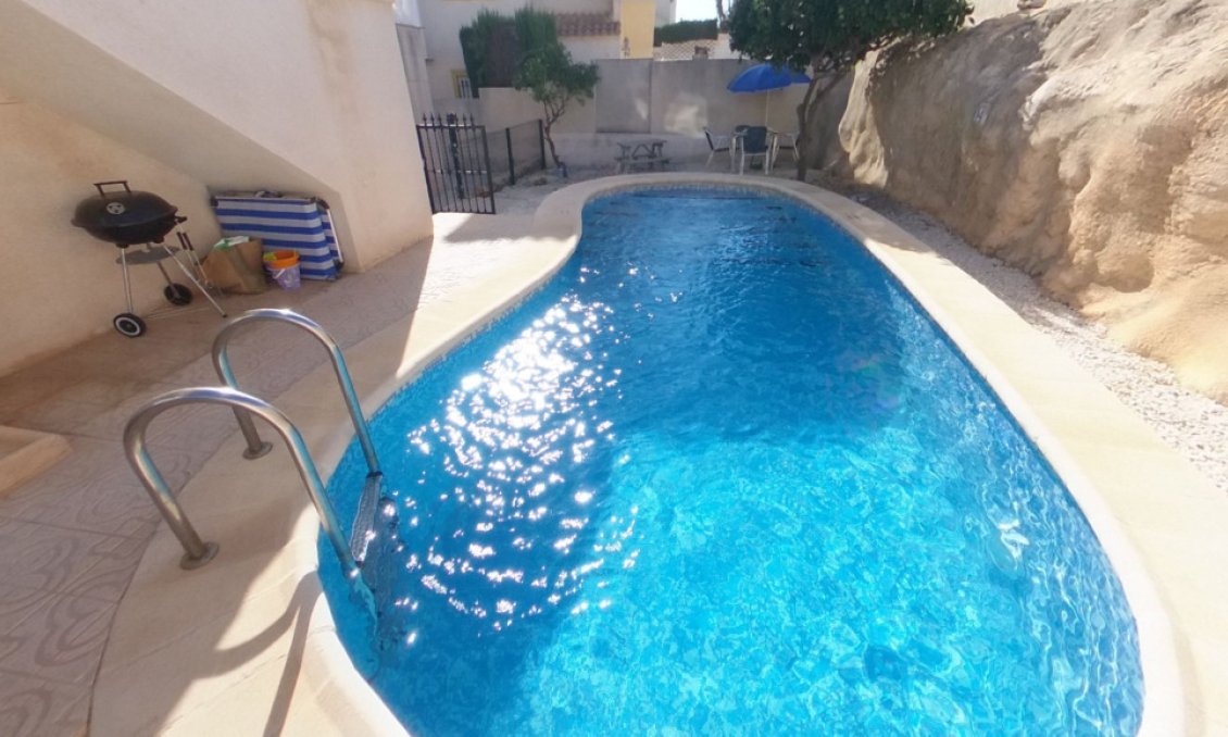 Segunda mano - Villa -
La Zenia - Costa Blanca