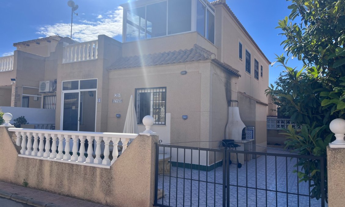 Wiederverkauf - Town House -
Torrevieja - Costa Blanca