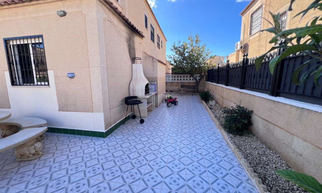 Wiederverkauf - Town House -
Torrevieja - Costa Blanca