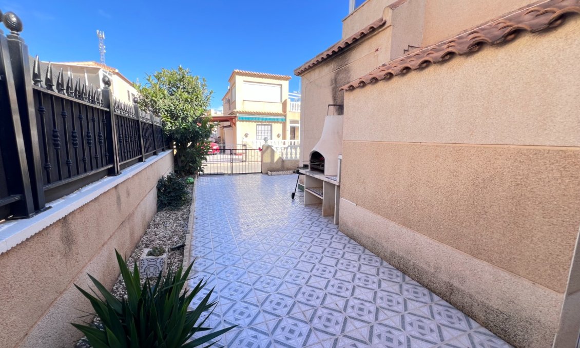 Wiederverkauf - Town House -
Torrevieja - Costa Blanca
