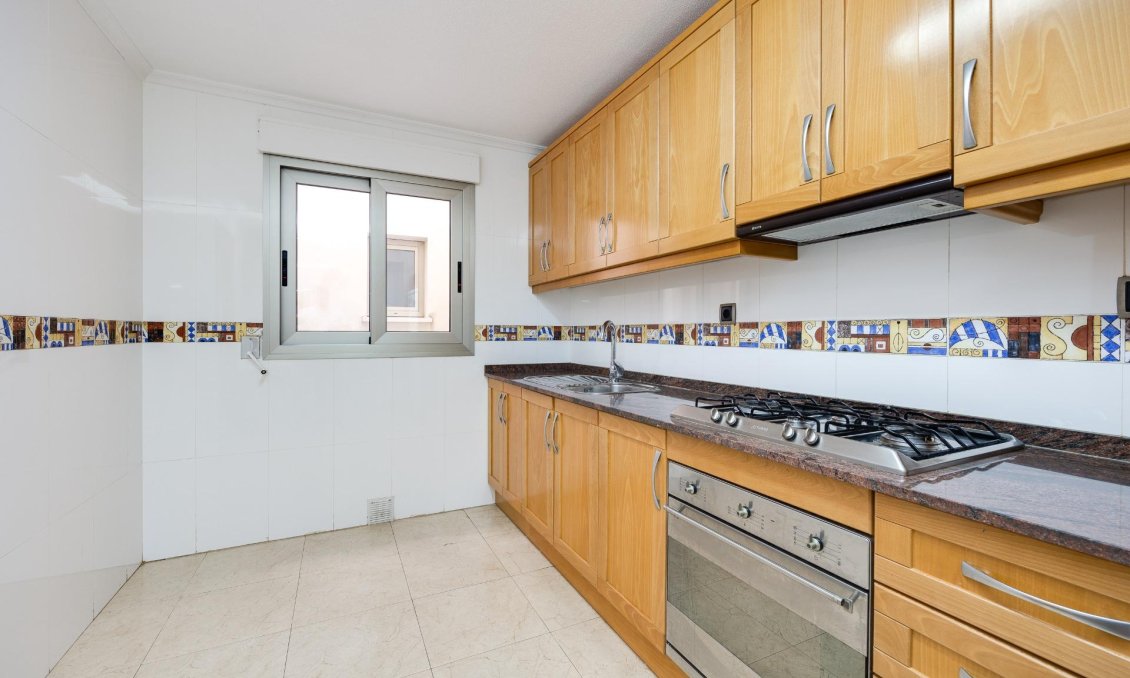 Wiederverkauf - Wohnung -
Torrevieja - Paseo Maritimo