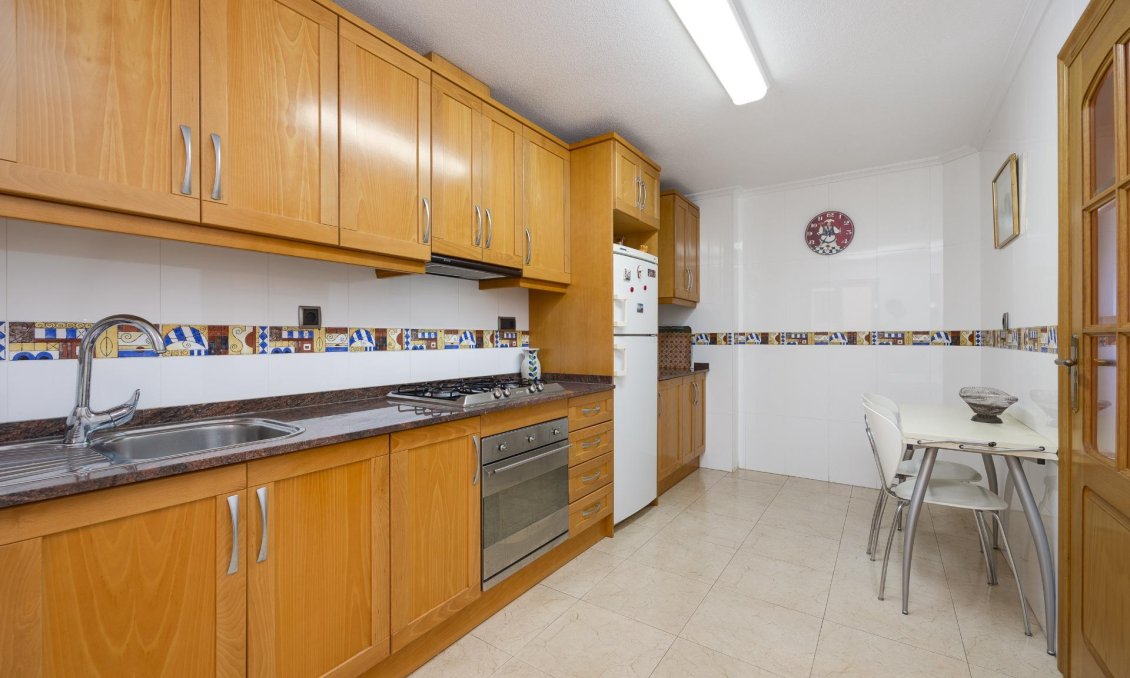Wiederverkauf - Wohnung -
Torrevieja - Paseo Maritimo