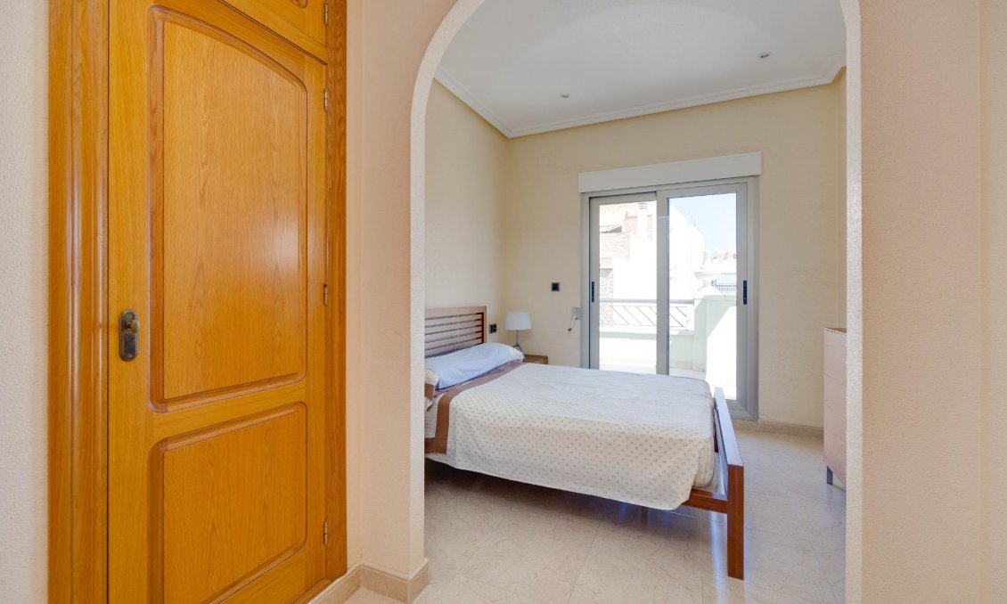 Wiederverkauf - Wohnung -
Torrevieja - Paseo Maritimo