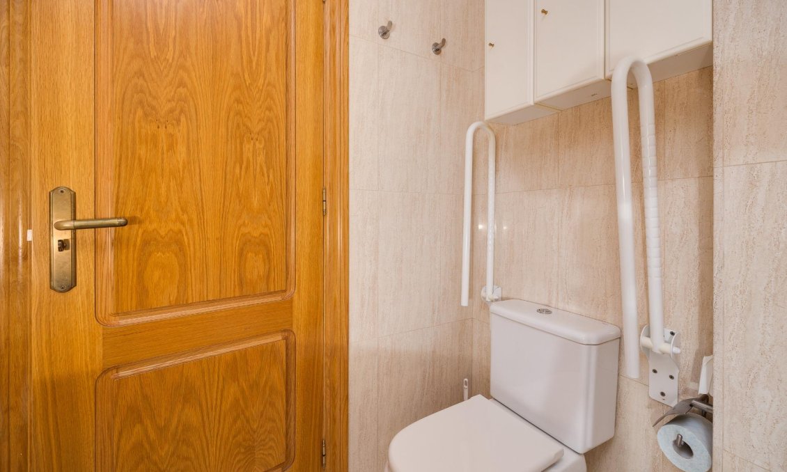 Wiederverkauf - Wohnung -
Torrevieja - Paseo Maritimo