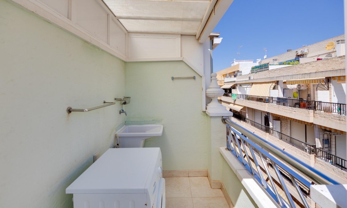 Wiederverkauf - Wohnung -
Torrevieja - Paseo Maritimo
