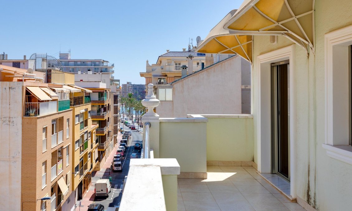 Wiederverkauf - Wohnung -
Torrevieja - Paseo Maritimo