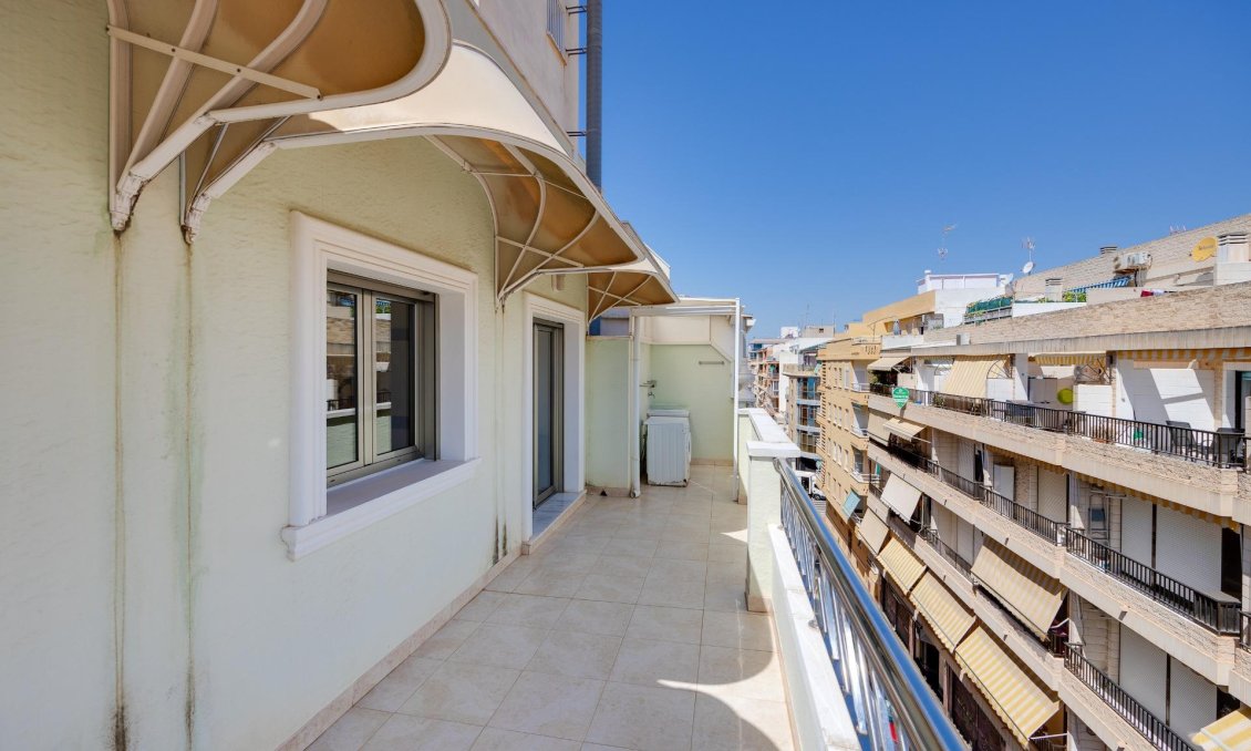 Wiederverkauf - Wohnung -
Torrevieja - Paseo Maritimo