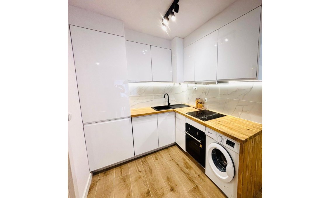 Wiederverkauf - Quad House -
Torrevieja - Carrefour
