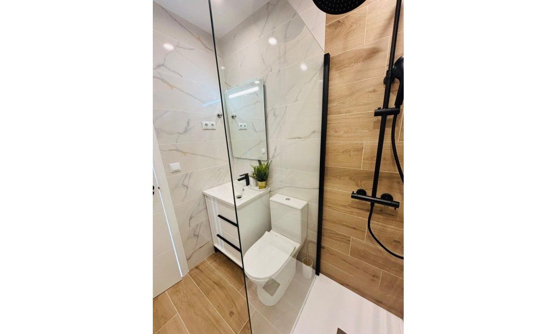 Wiederverkauf - Quad House -
Torrevieja - Carrefour