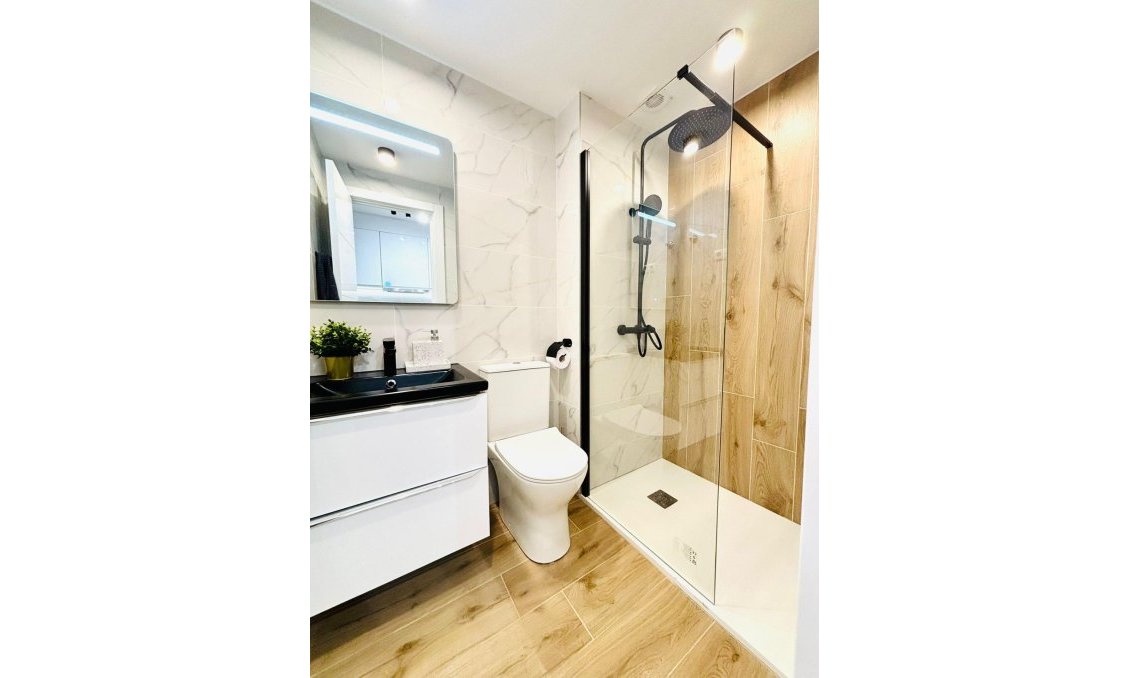 Wiederverkauf - Quad House -
Torrevieja - Carrefour