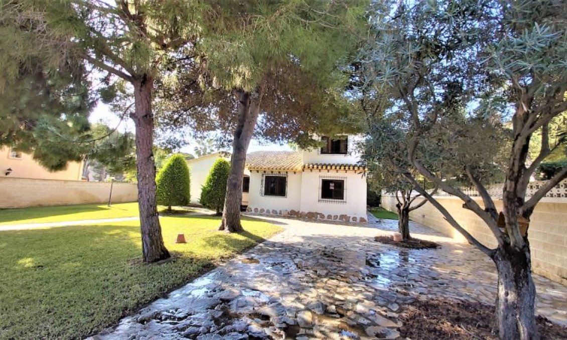 Segunda mano - Villa -
Torrevieja - Costa Blanca