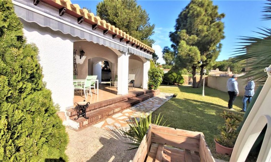Segunda mano - Villa -
Torrevieja - Costa Blanca