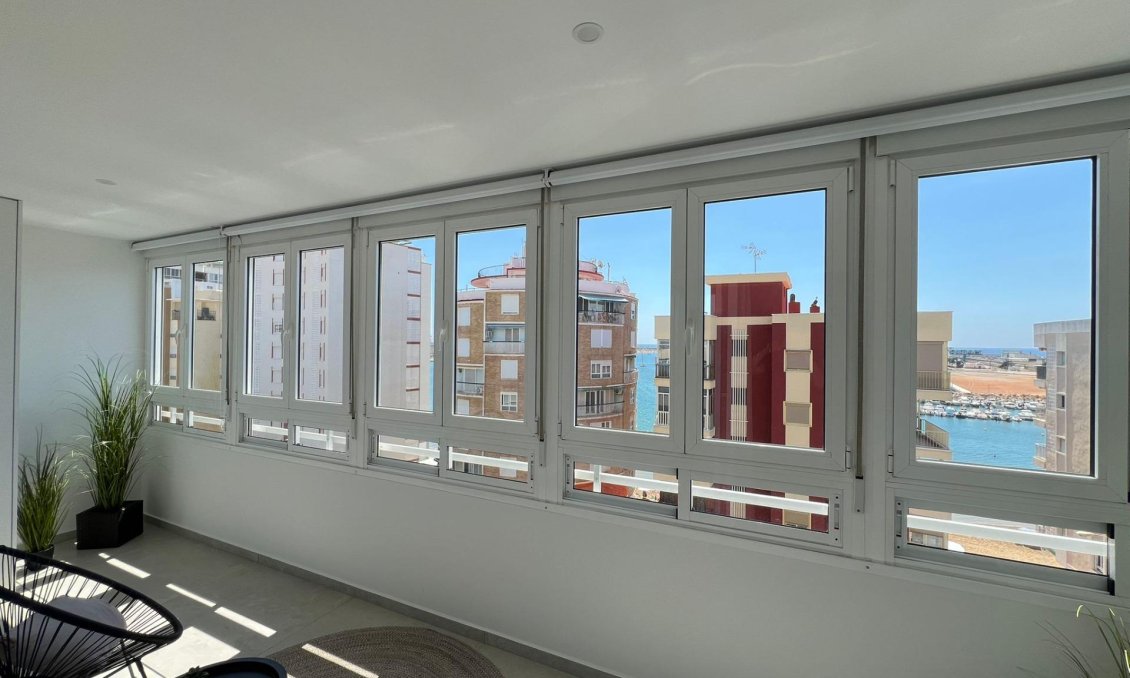Segunda mano - Apartamento -
Torrevieja - El Acequión - Los Náufragos