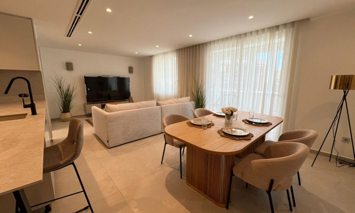 Segunda mano - Apartamento -
Torrevieja - El Acequión - Los Náufragos