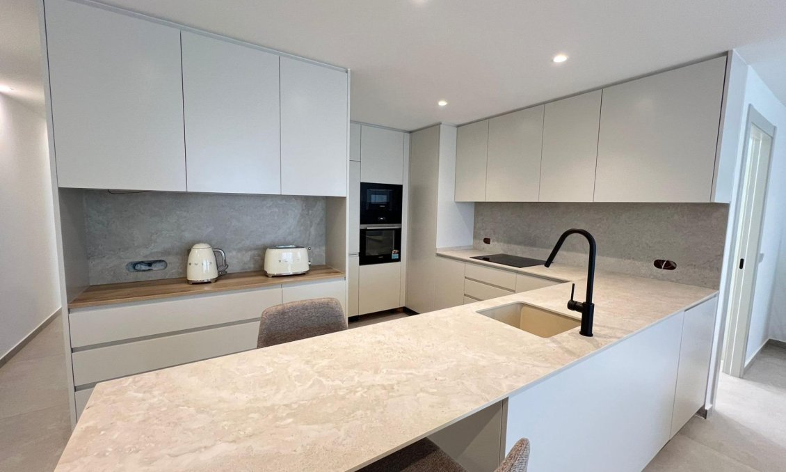 Segunda mano - Apartamento -
Torrevieja - El Acequión - Los Náufragos