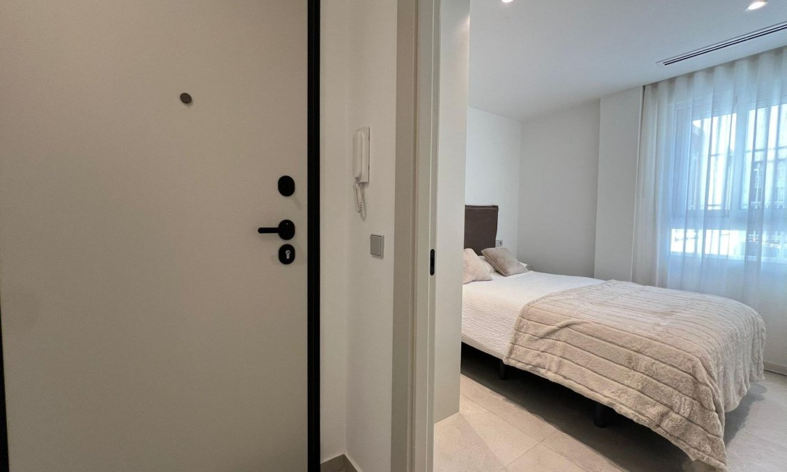 Segunda mano - Apartamento -
Torrevieja - El Acequión - Los Náufragos