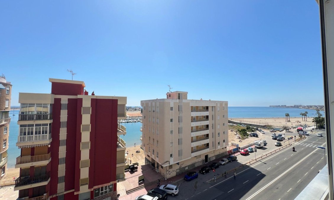 Segunda mano - Apartamento -
Torrevieja - El Acequión - Los Náufragos