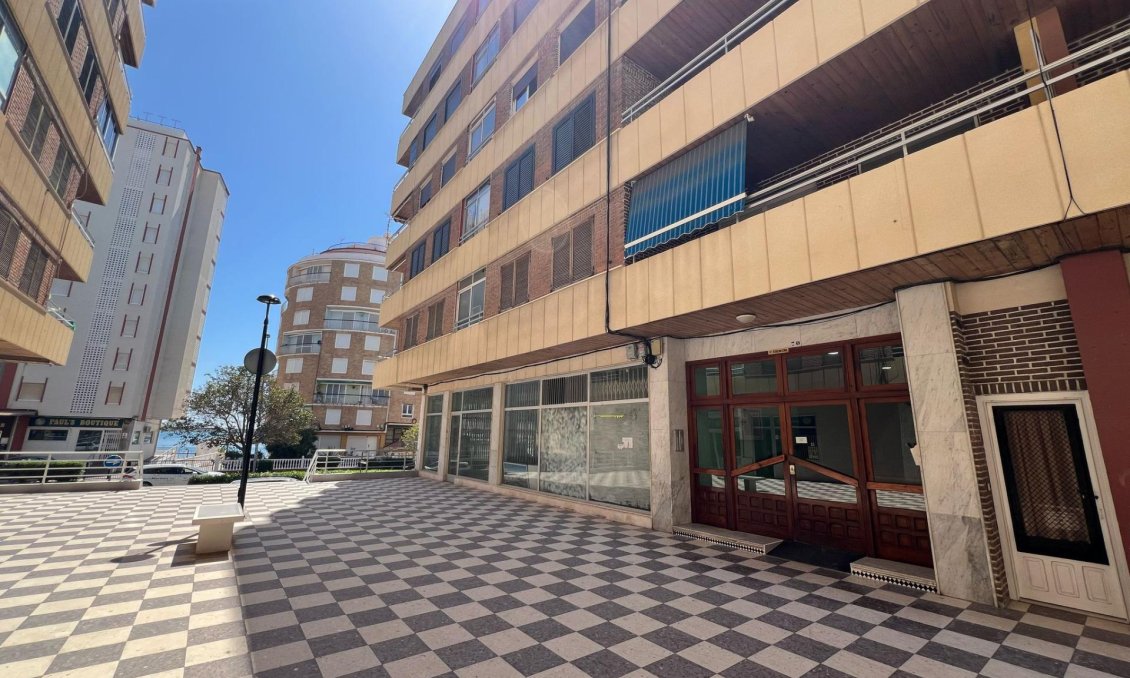 Segunda mano - Apartamento -
Torrevieja - El Acequión - Los Náufragos
