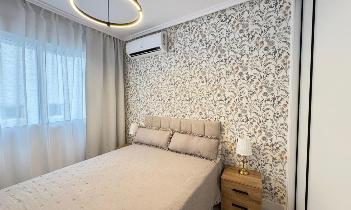 Wiederverkauf - Wohnung -
Torrevieja - Playa de los Locos