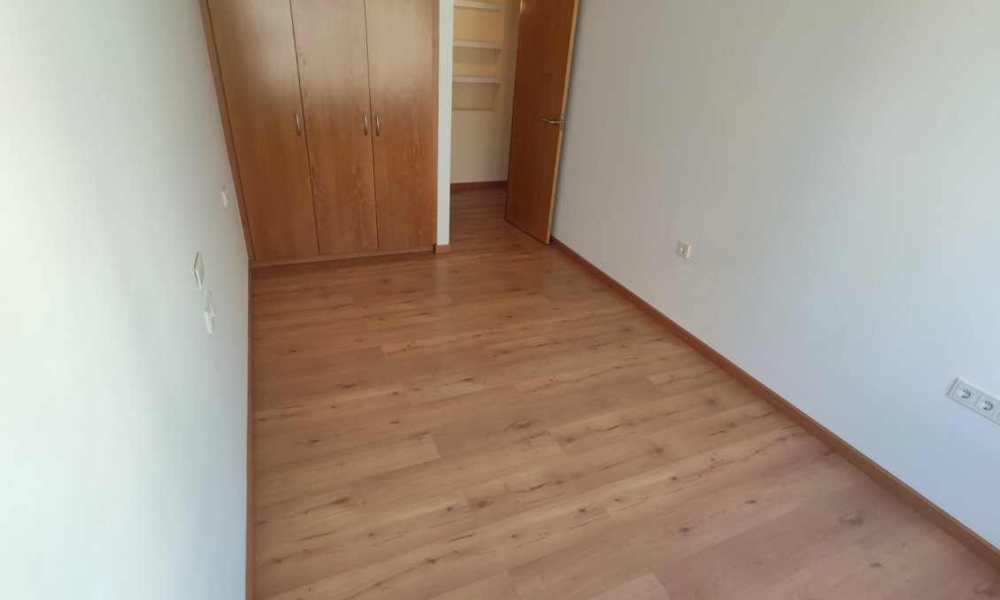 Segunda mano - Apartamento -
Torrevieja - Puerto