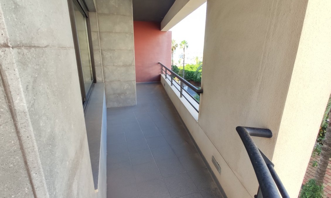 Segunda mano - Apartamento -
Torrevieja - Puerto