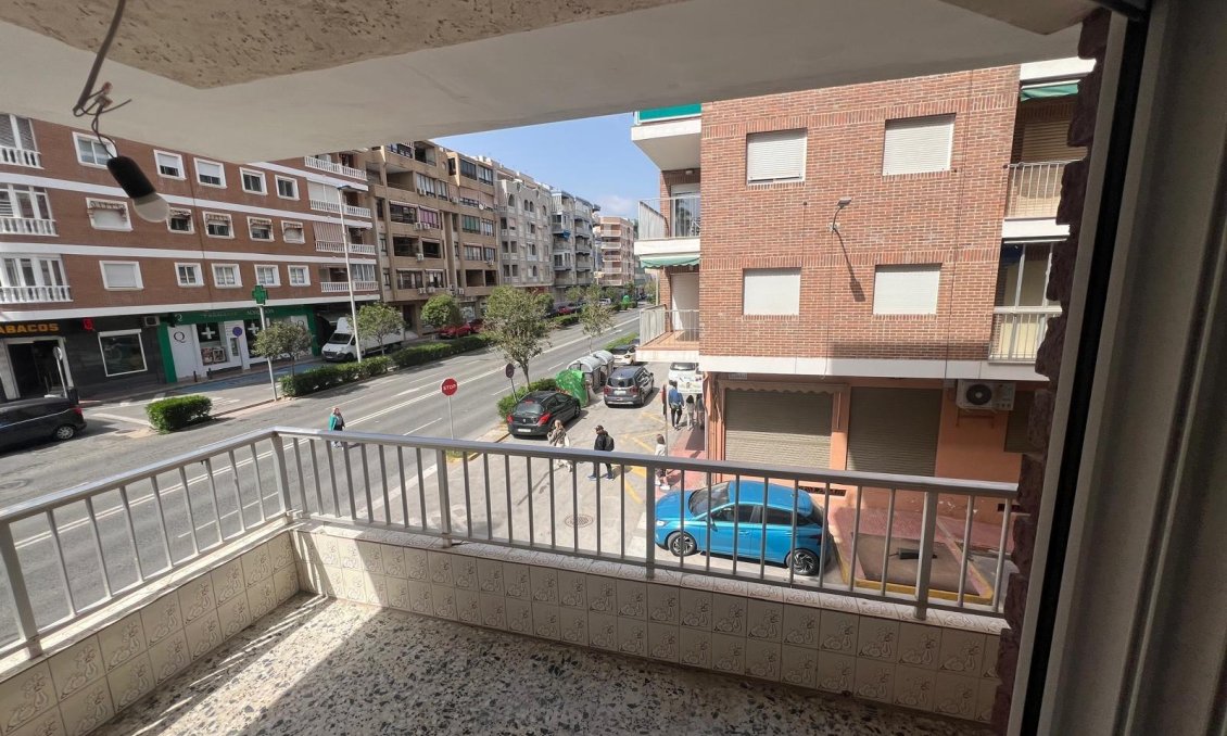 Segunda mano - Apartamento -
Torrevieja - Acequion