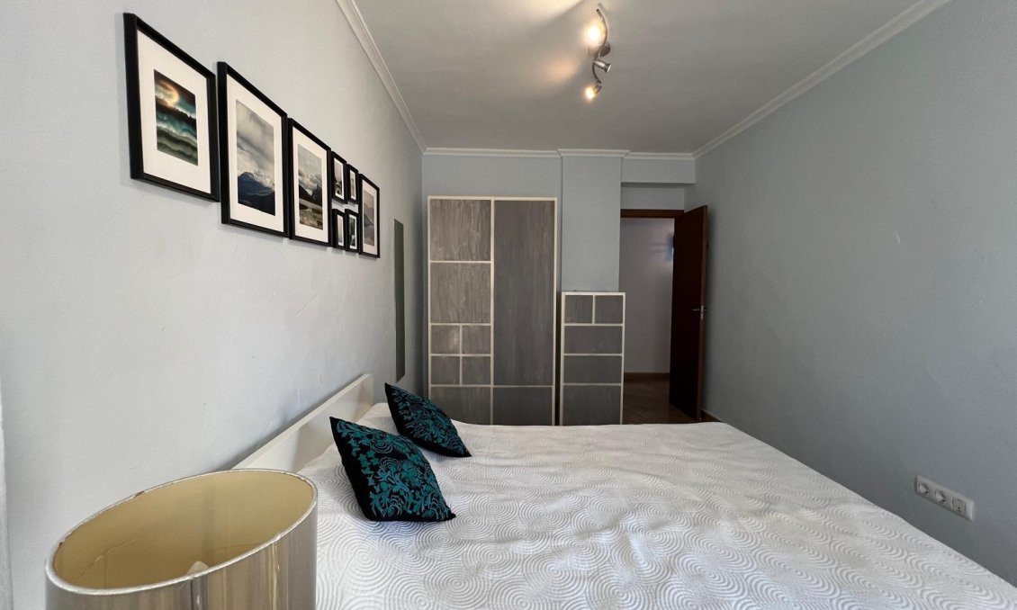Segunda mano - Apartamento -
Torrevieja - Estacion De Autobuses