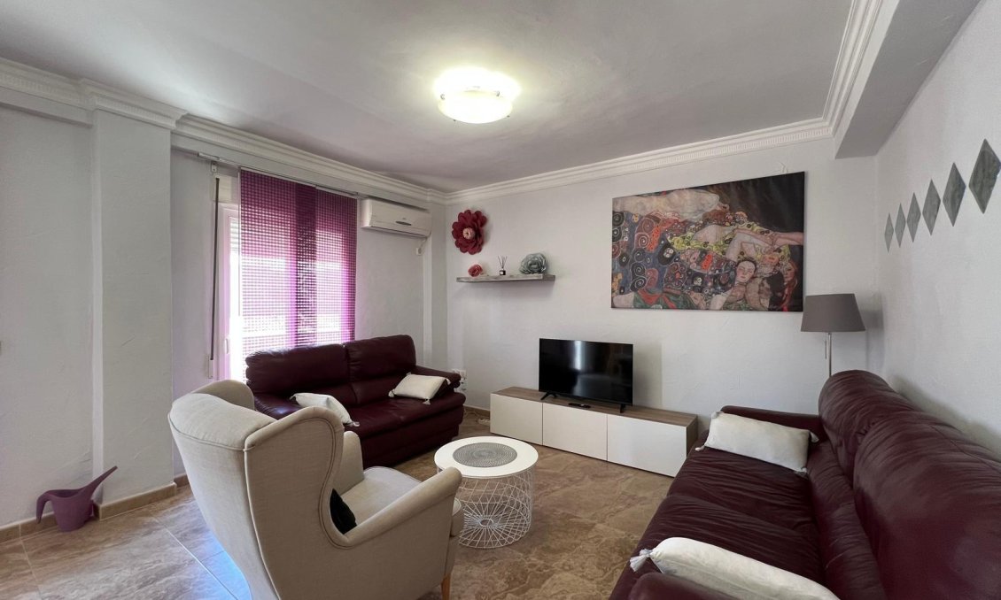Segunda mano - Apartamento -
Torrevieja - Estacion De Autobuses
