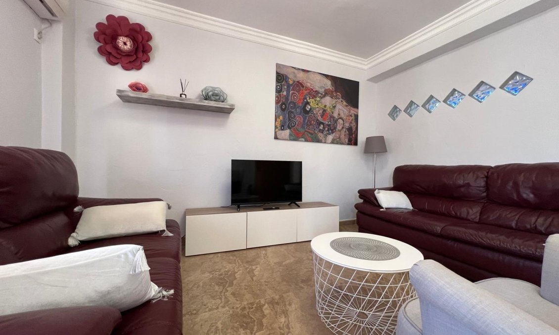 Segunda mano - Apartamento -
Torrevieja - Estacion De Autobuses