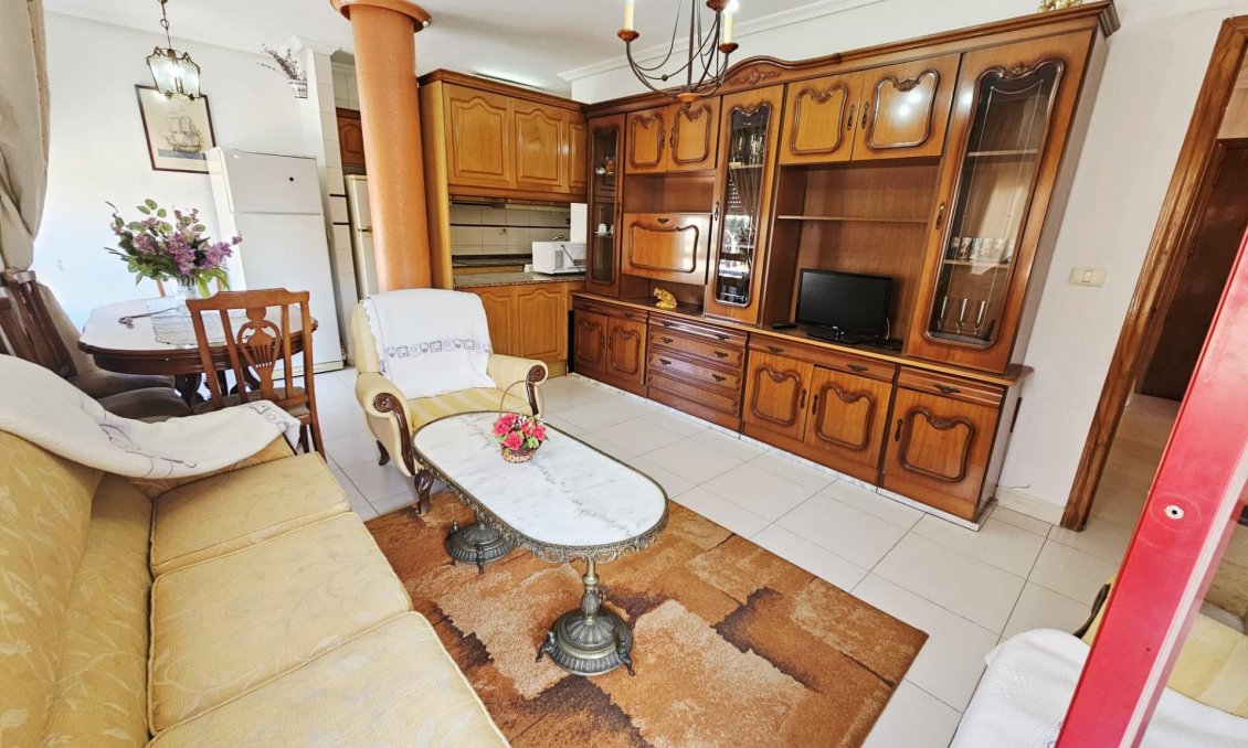 Segunda mano - Apartamento -
Guardamar del Segura - Pueblo