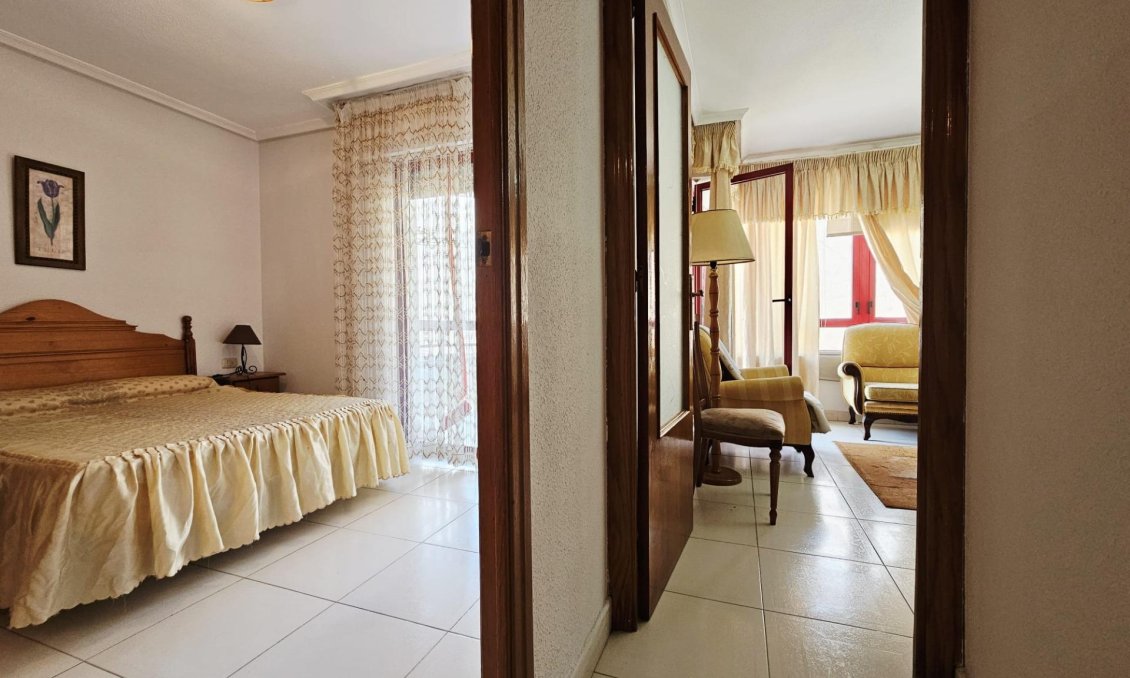Segunda mano - Apartamento -
Guardamar del Segura - Pueblo