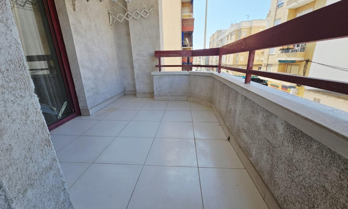 Segunda mano - Apartamento -
Guardamar del Segura - Pueblo