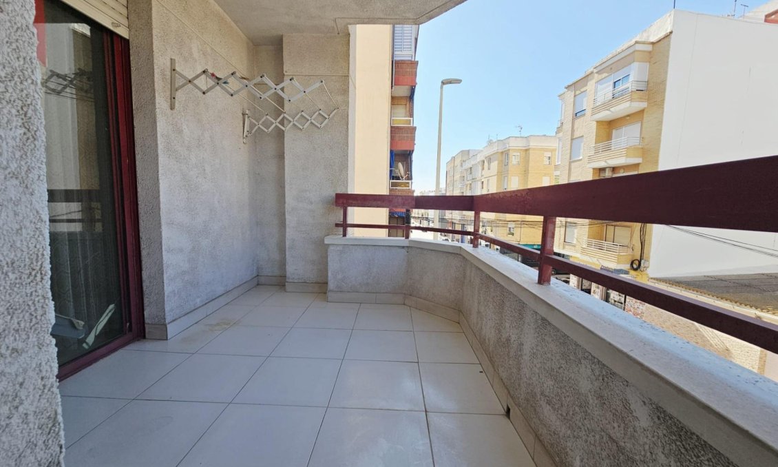 Segunda mano - Apartamento -
Guardamar del Segura - Pueblo