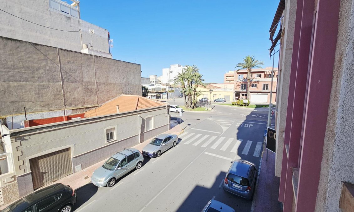 Segunda mano - Apartamento -
Guardamar del Segura - Pueblo