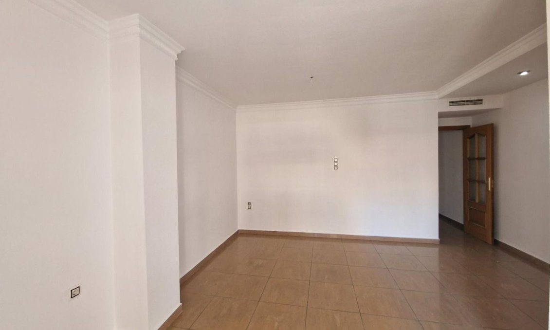 Wiederverkauf - Wohnung -
Torrevieja