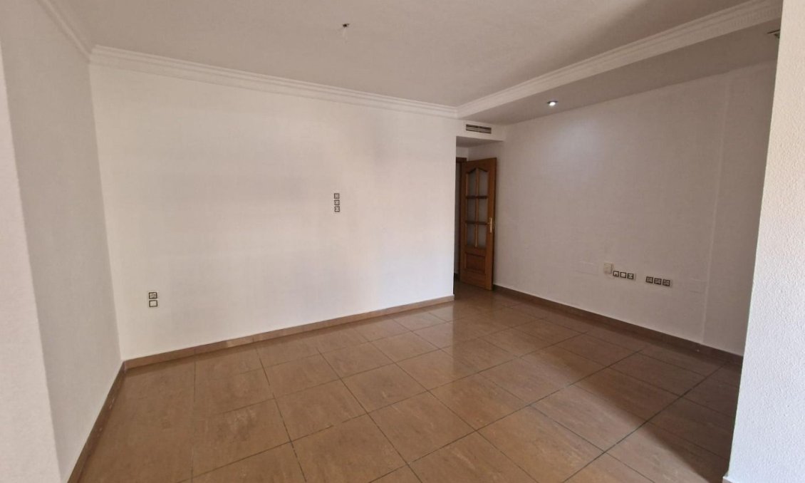 Wiederverkauf - Wohnung -
Torrevieja