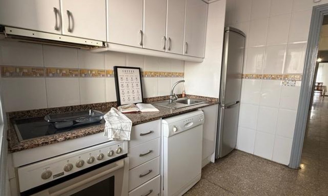 Segunda mano - Apartamento -
Torrevieja - Centro
