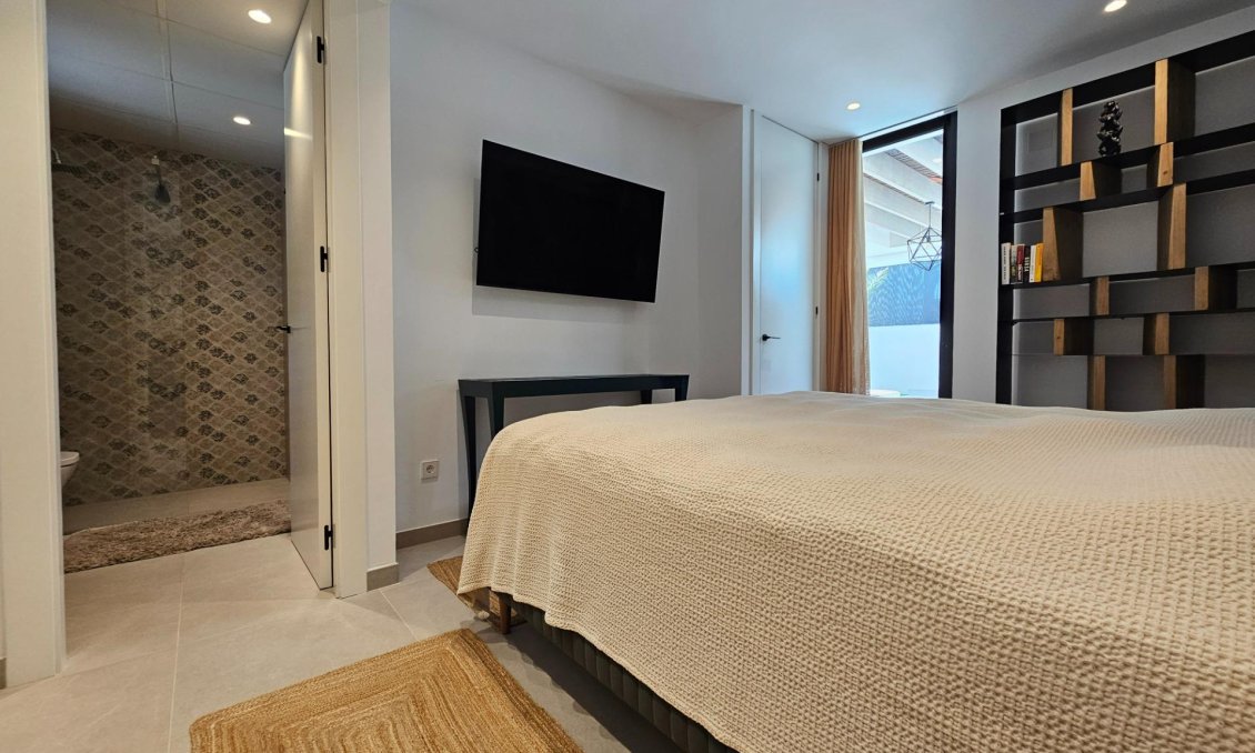 Segunda mano - Villa -
Torrevieja - Los Balcones