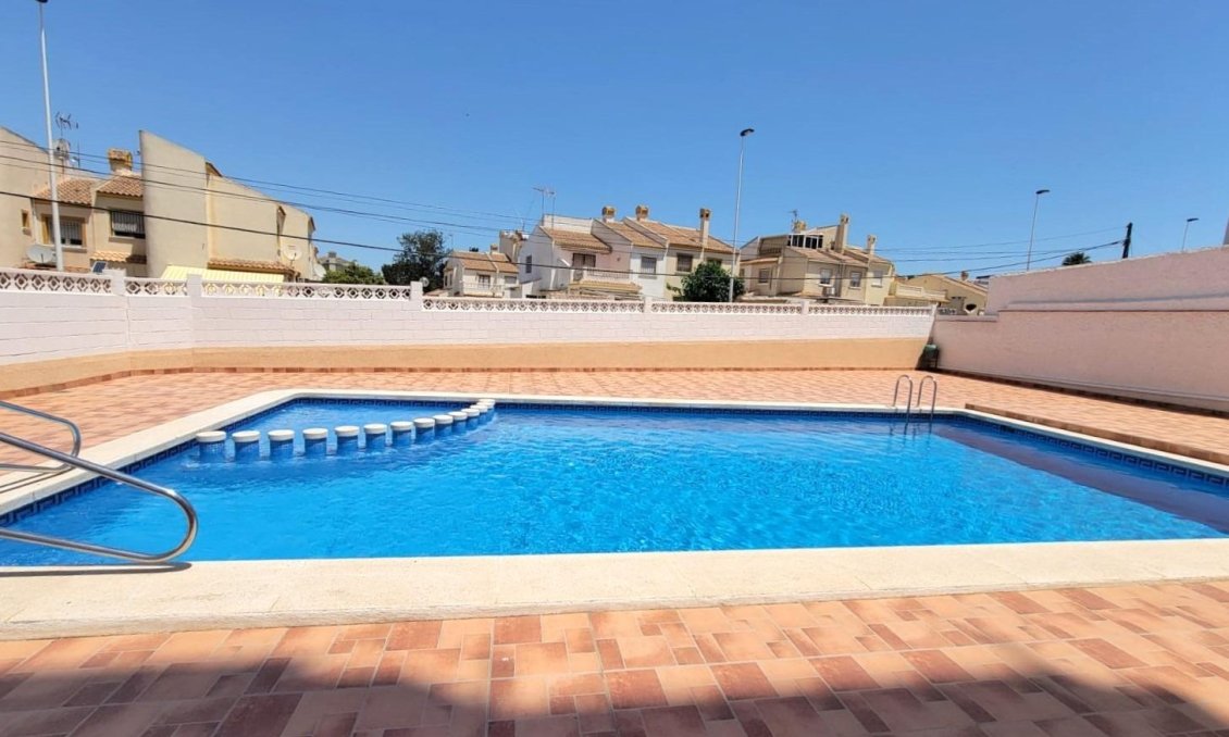 Segunda mano - Apartamento -
Torrevieja - Nueva Torrevieja