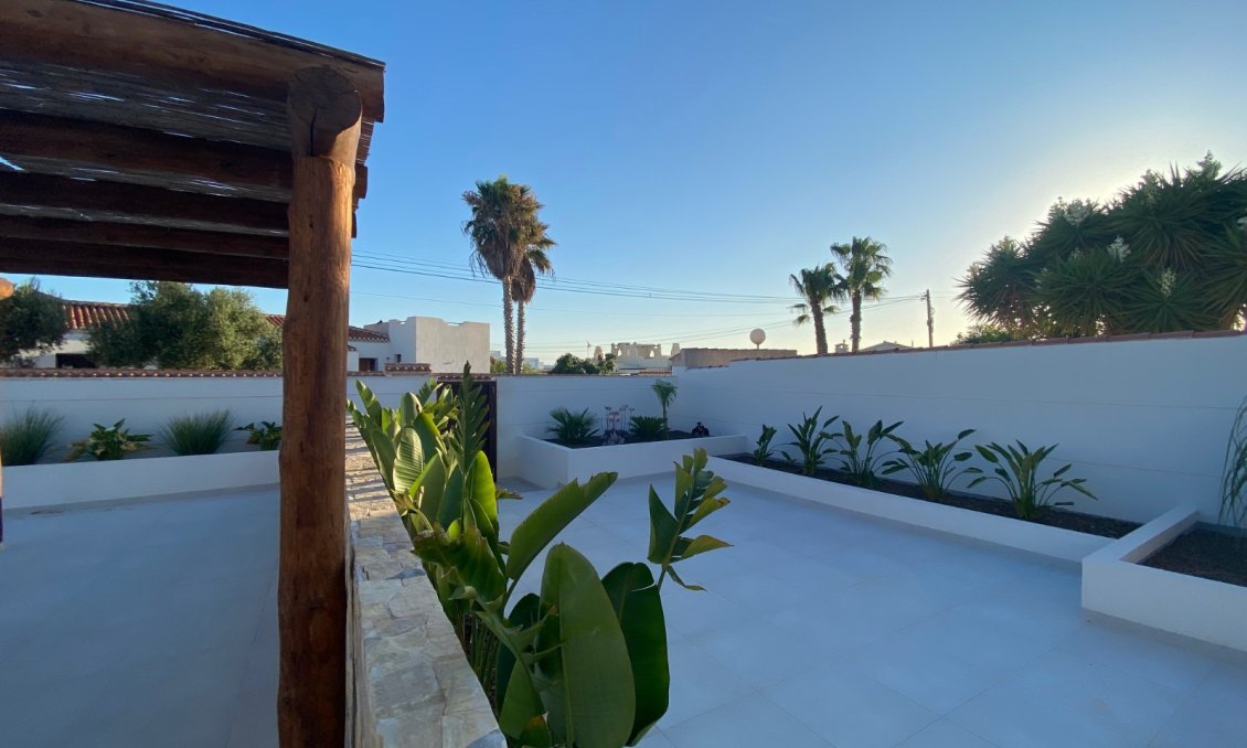Segunda mano - Villa -
Torrevieja - Costa Blanca