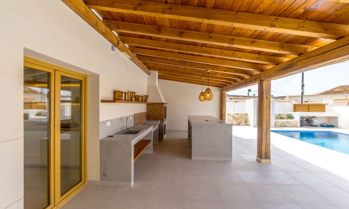 Segunda mano - Villa -
Torrevieja - Costa Blanca