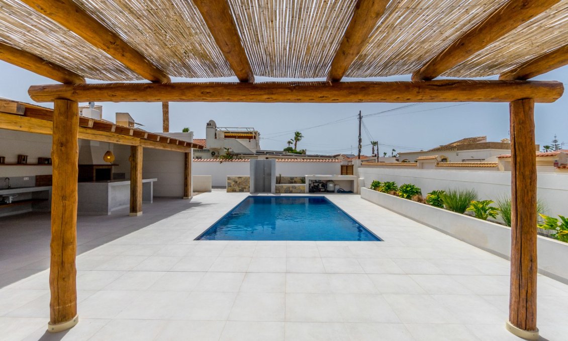 Segunda mano - Villa -
Torrevieja - Costa Blanca