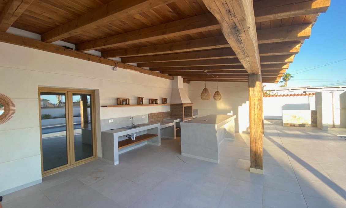 Segunda mano - Villa -
Torrevieja - Costa Blanca