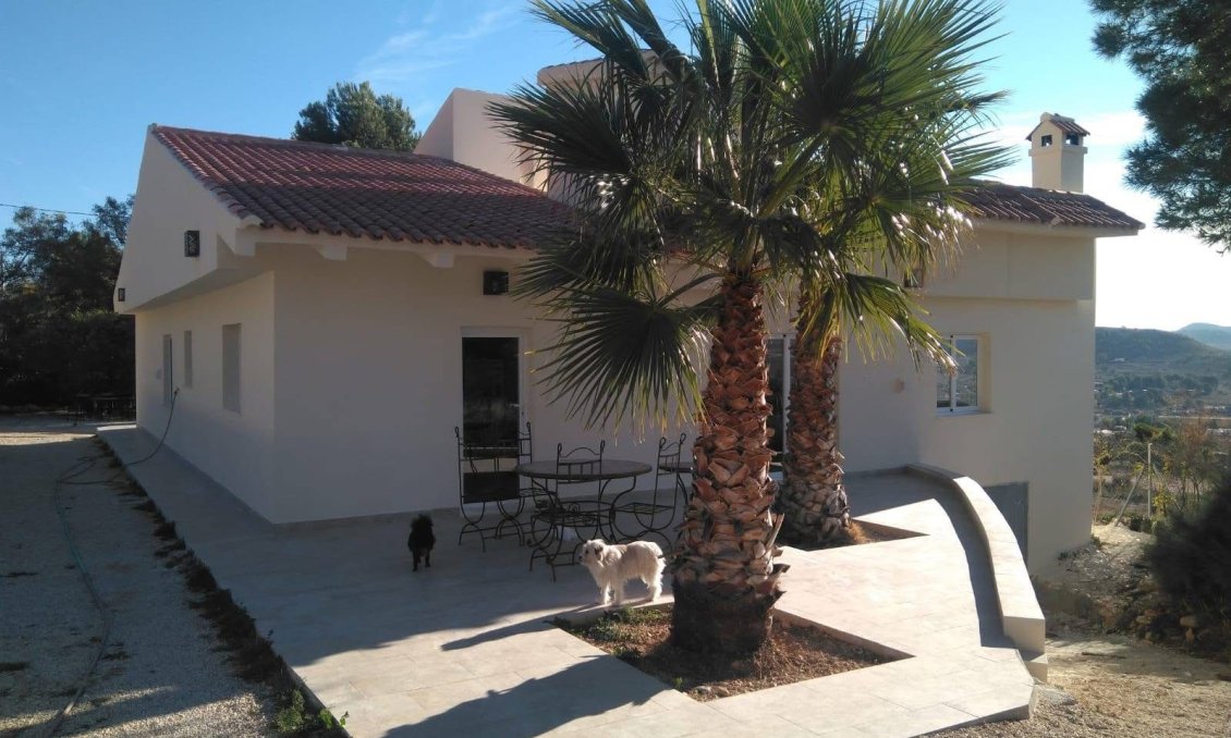 Segunda mano - Villa -
Hondón de las Nieves - Inland