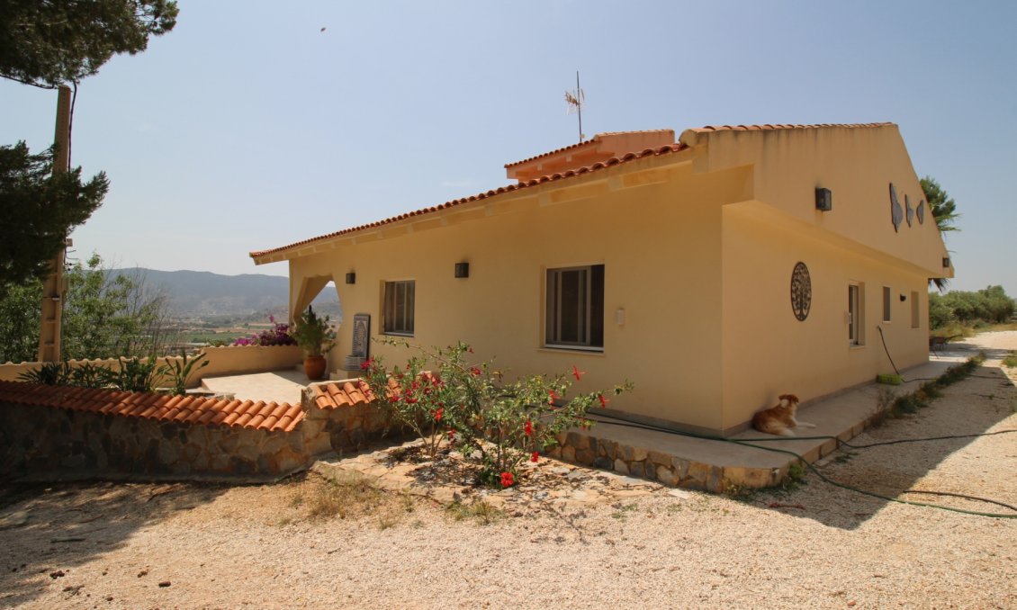 Segunda mano - Villa -
Hondón de las Nieves - Inland