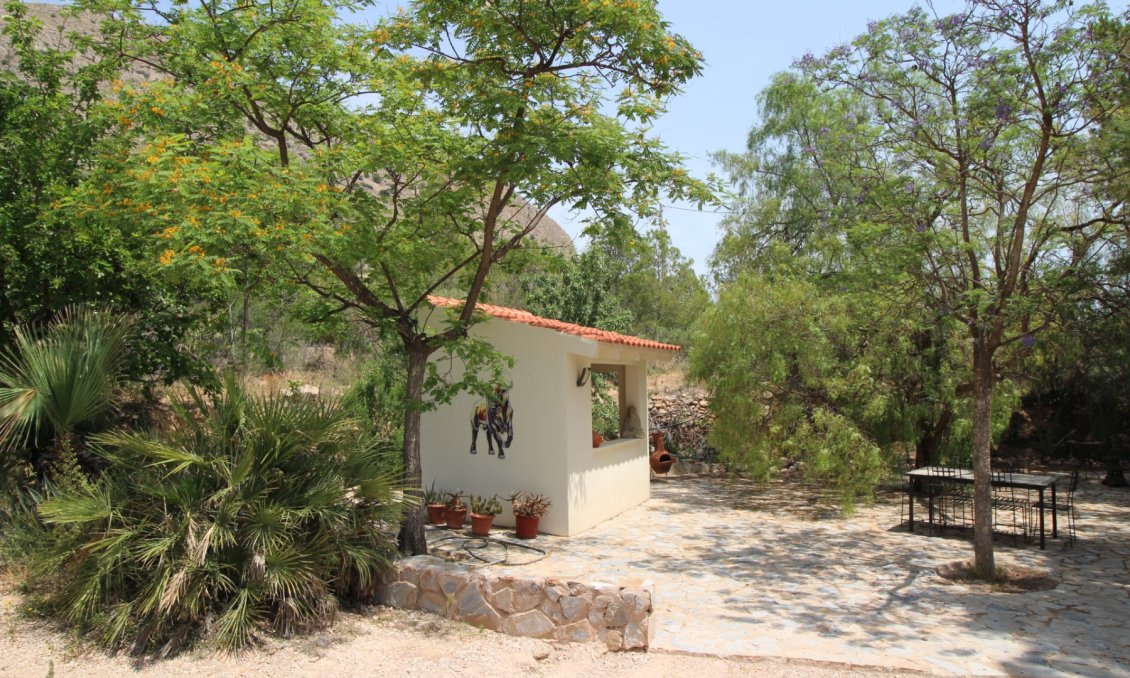 Segunda mano - Villa -
Hondón de las Nieves - Inland