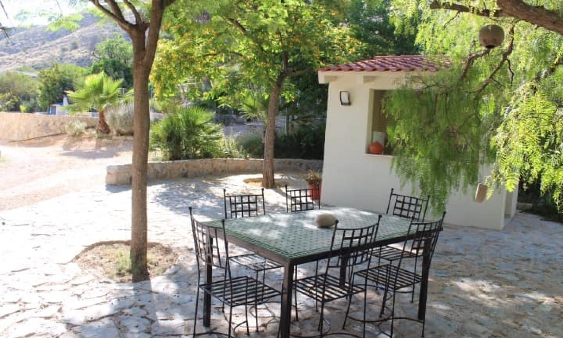 Segunda mano - Villa -
Hondón de las Nieves - Inland