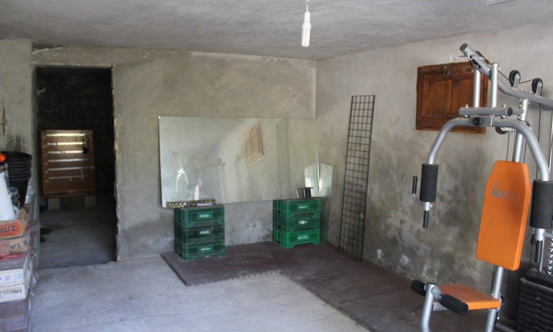 Segunda mano - Villa -
Hondón de las Nieves - Inland