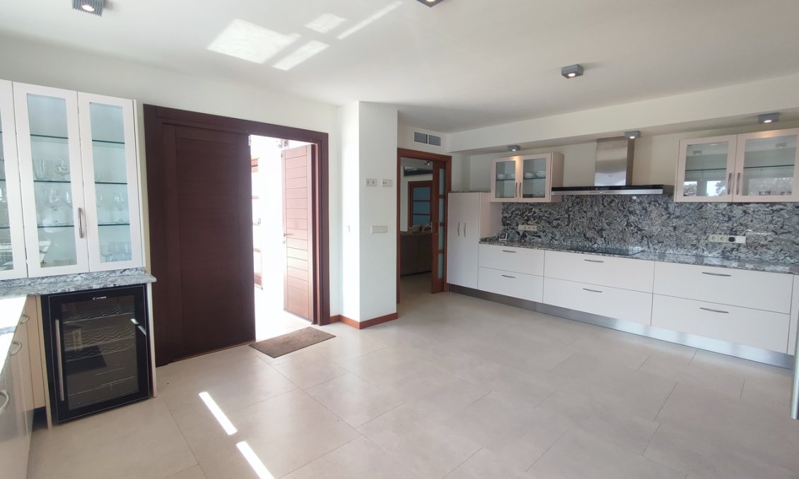 Segunda mano - Villa -
Peraleja Golf - Inland