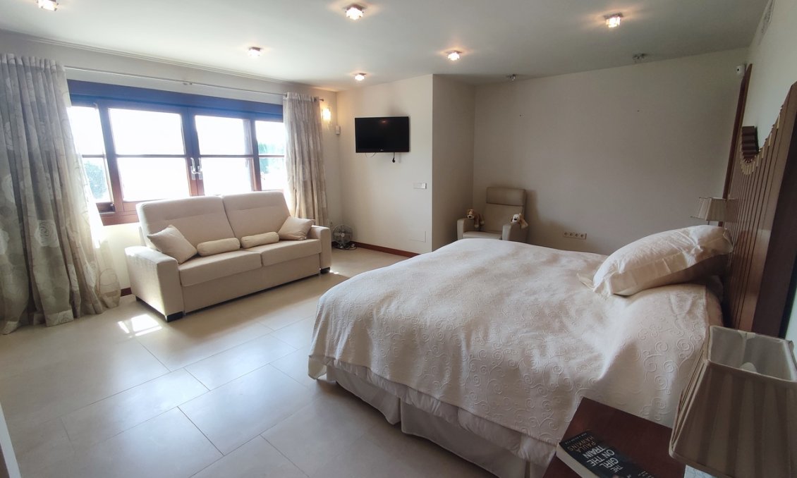 Segunda mano - Villa -
Peraleja Golf - Inland